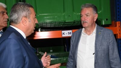 TMO Genel Müdürü Ahmet Güldal, kayısı ile ilgili incelemelerde bulundu
