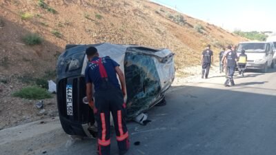 Malatya-Sivas Yolu üzerindeki Samanköy yakınlarında direksiyon hakimiyetini kaybeden bir araç