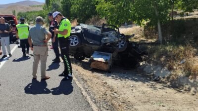 Darende ilçesinde trafik kazası. 3 ölü 1 ağır yaralı