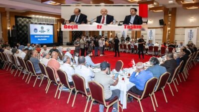 Uğur Hanbey Aladağ…:Malatya Olay…:
Malatya Büyükşehir Belediye  Başkanı Sami Er beraberinde Battalgazi
