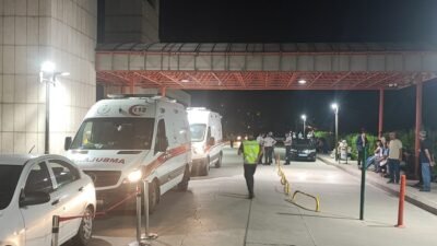Ali Aladağ…:Malatya Olay…:
Son dakika...Akşamın sıcak haberi...Malatya-Sivas yolunda askeri araçla otomobilin