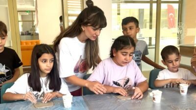 Malatya’nın Melekbaba Gençlik Merkezi, yeni eğitim yılı öncesi düzenlediği sanat
