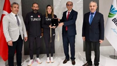 Ali Aladağ…:Malatya Olay…:
Milli Gururlar Başkan Geçit'e misafir oldu...Yeşilyurt belediye başkanı