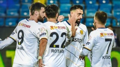 Ali Aladağ…:Malatya Olay…:
Son dakika…Sıcak haber…Trendyol 1.lig 9. Haftasında Yeni Malatyaspor