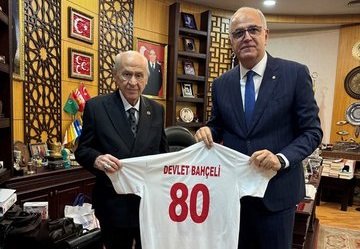 MHP Lideri Devlet Bahçeli Başkan Mehmet Akif Üstündağ’ı Kabul Etti