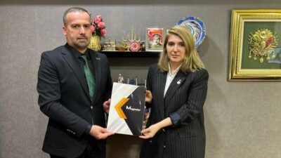 Ali Aladağ…:Malatya Olay…:
Malatya esnaflarının sorunlarını MAGİNDER Başkanı Salih Karademir bugün