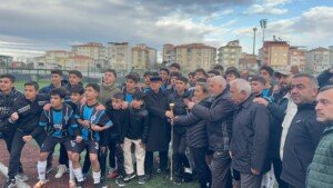 MALATYA U 16 FUTBOL LIGI SAMPIYONU MALATYA SEHIRSPOR OLDU 1
