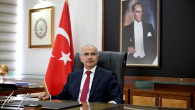 Ali Aladağ…:Malatya Olay…:
Malatya Büyükşehir Belediye Başkanı Sami Er, Ramazan Bayramı