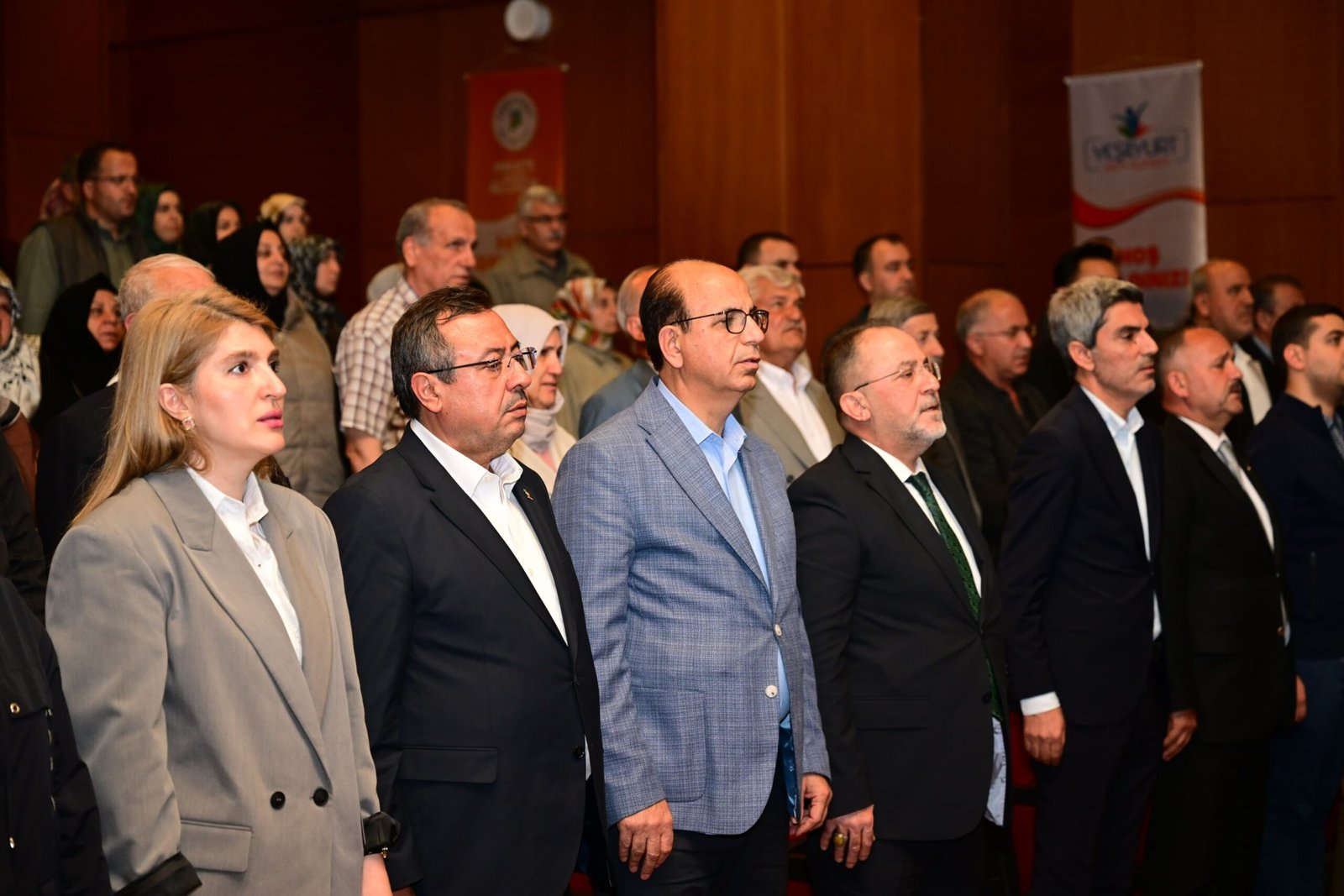 Uğur Hanbey Aladağ...:Malatya Olay...:
Yeşilyurt Belediye Başkanı Prof. Dr.İlhan Geçit, Mehmet