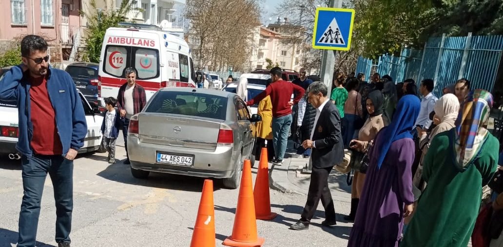 Ali Aladağ…:Malatya Olay...:
Sıcak haber…Malatya’da Bursluluk sınavına girecek öğrenci yanlış okula