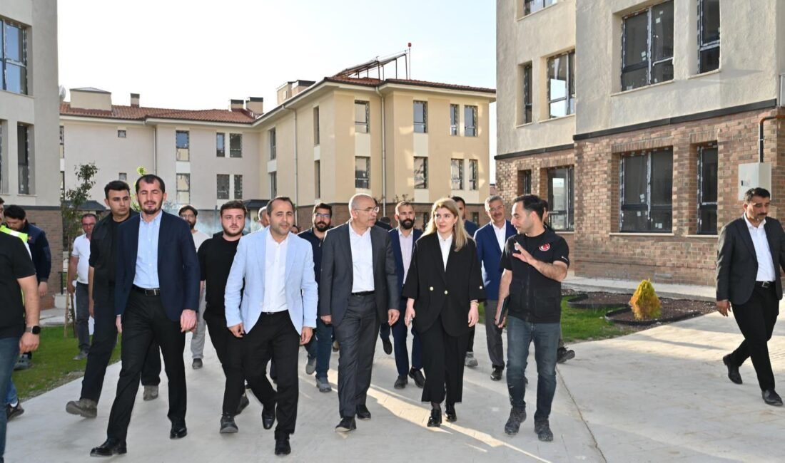 Ali Aladağ…:Malatya Olay…:
AK Parti Malatya Milletvekilleri İnanç Siraç Kara Ölmeztoprak,