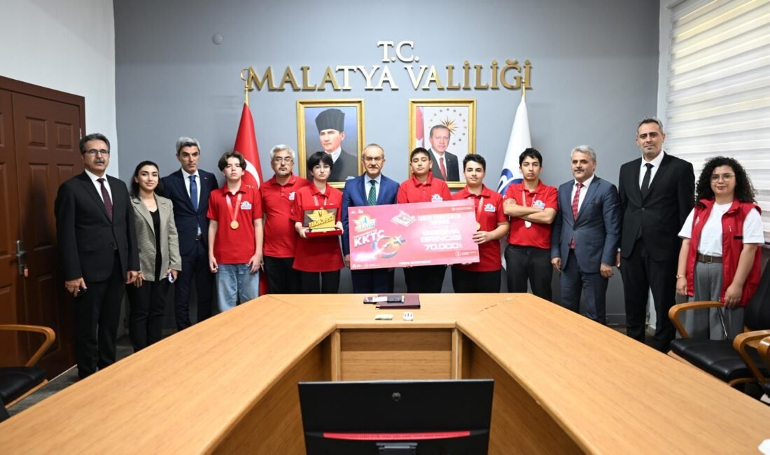 Uğur Hanbey Aladağ…:Malatya Olay…:
Günün haberi....Yarışmada geliştirdikleri yenilikçi teknoloji projeleriyle hem