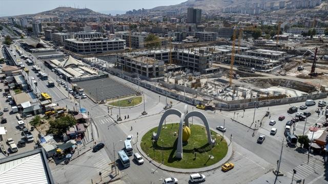 Deprem bölgesindeki işletmelere Dünya Bankası tarafından Türkiye Kalkınma ve Yatırım
