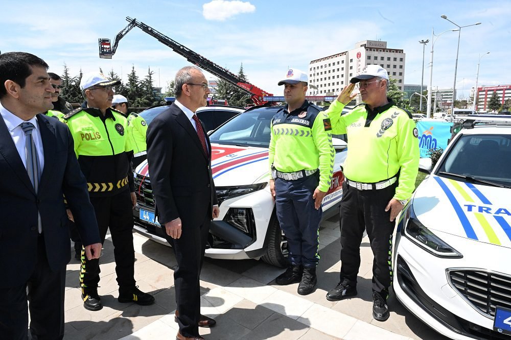 Ali Aladağ…: Malatya Olay…:
Vali Seddar Yavuz; Karayolu Trafik Haftası kapsamında,