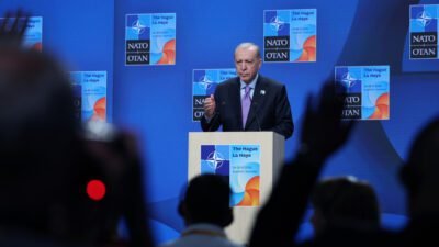 Ali Aladağ…:Malatya Olay Haber…:
Zirveyi tamamladıklarını belirten Cumhurbaşkanı Erdoğan, Hollanda Kralı