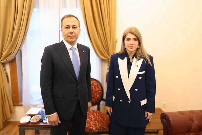 Ali Aladağ...:Malatya Olay Haber...:
Siyasette günün sıcak gelişmesi...Halkın Vekili AK Parti