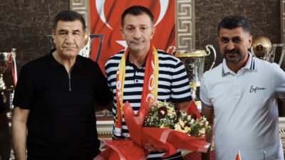 Ali Aladağ…:Malatya Olay Haber…:
Teknik Direktör Cafer Aydın, Yeniden Yeni Malatyaspor’da…Yeni