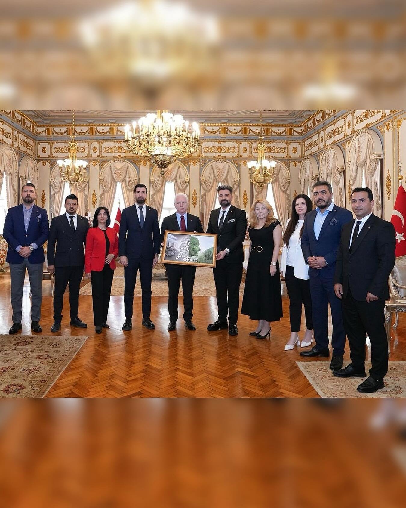 İNTİSAD Genel Başkanı Çağrı Avcu ve Yönetimi İstanbul Valisi Davut Gül’ü Ziyaret Etti 2 İNTİSAD Genel Başkanı Çağrı Avcu ve Yönetimi İstanbul Valisi Davut Gül’ü Ziyaret Etti 1