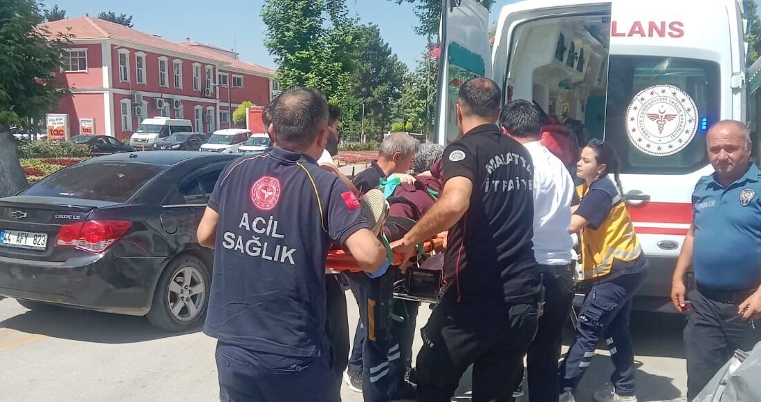Ali Aladağ…:Malatya Olay Haber…:
İnönü caddesi üzerinde meydana gelen trafik kazasında