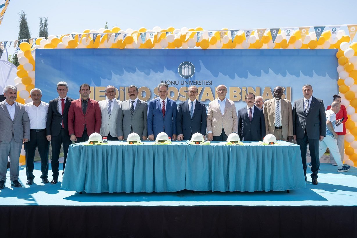 Ali Aladağ…: Malatya Olay Haber…:
Her alanda depremin açtığı yaralar sarılmaya