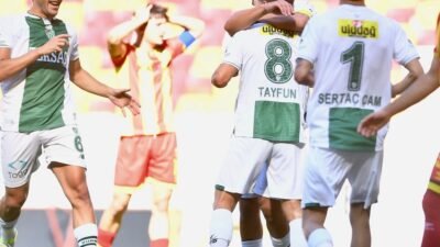 Ali Aladağ…: Malatya Olay Haber…:
Sıcak haber...Spor gündemi….Zor süreç yaşayan Yeni