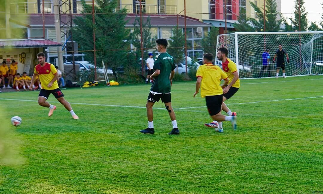 Ali Aladağ…:Malatya Olay Haber…:
Malatya’yı 2. Ligde ve 3. Ligde temsil