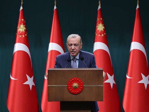 Ali Aladağ…: Malaya Olay Haber…:
Cumhurbaşkanı Recep Tayyip Erdoğan, Cumhurbaşkanlığı Külliyesinde