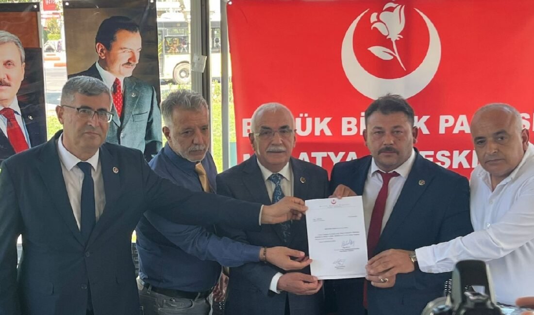 Ali Aladağ…: Malaya Olay Haber…:
Siyasette sıcak gelişme…Genel Başkan Mustafa Destici'nin