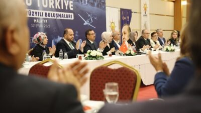 Ali Aladağ…: Malatya Olay Haber…:
Siyasette sıcak gelişme...Malatya’da gazetecilerle bir araya