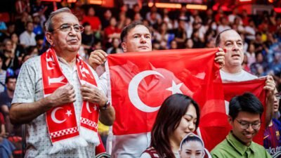 Ali Aladağ…: Malatya Olay Haber…:
Malatyalı Mehmet Akif Üstündağ'la tarih yazılıyor.....A