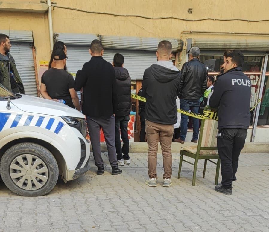 Ali Aladağ…:Malatya Olay…:
Son dakika...Acı haber...Malatya’da iş yerinde Suriyeli bir vatandaşın