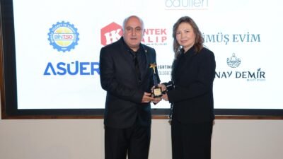 Uğur Hanbey Aladağ…:Malatya Olay Haber…:
Vahap Baran ödülü hak etti...Başarılarıyla tanınan