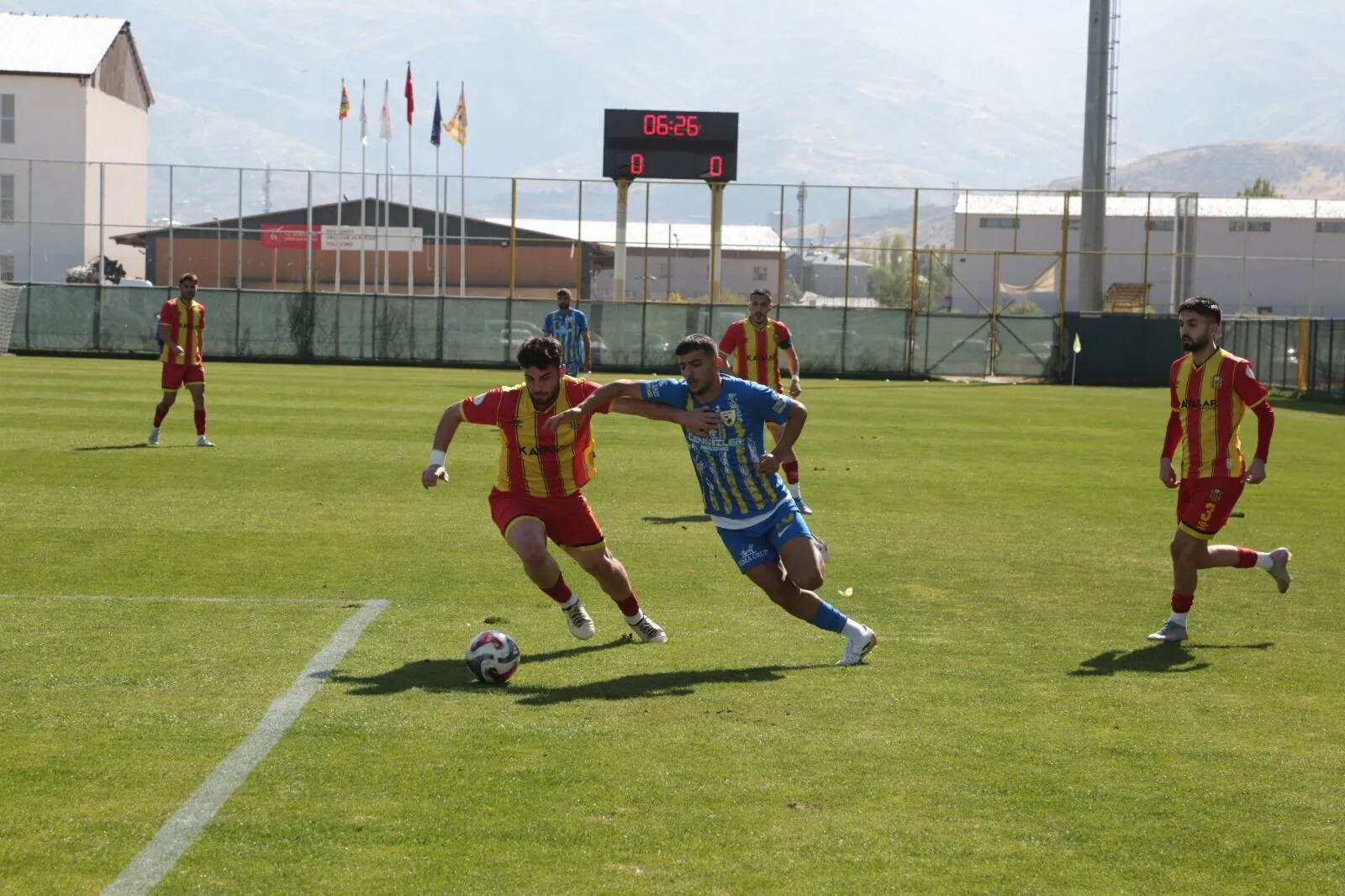 Muhammed Buğra Has-Olcay Çelik…:Haber49net-Malatya Olay Haber…:
TFF 2. Lig Kırmızı Grup’ta