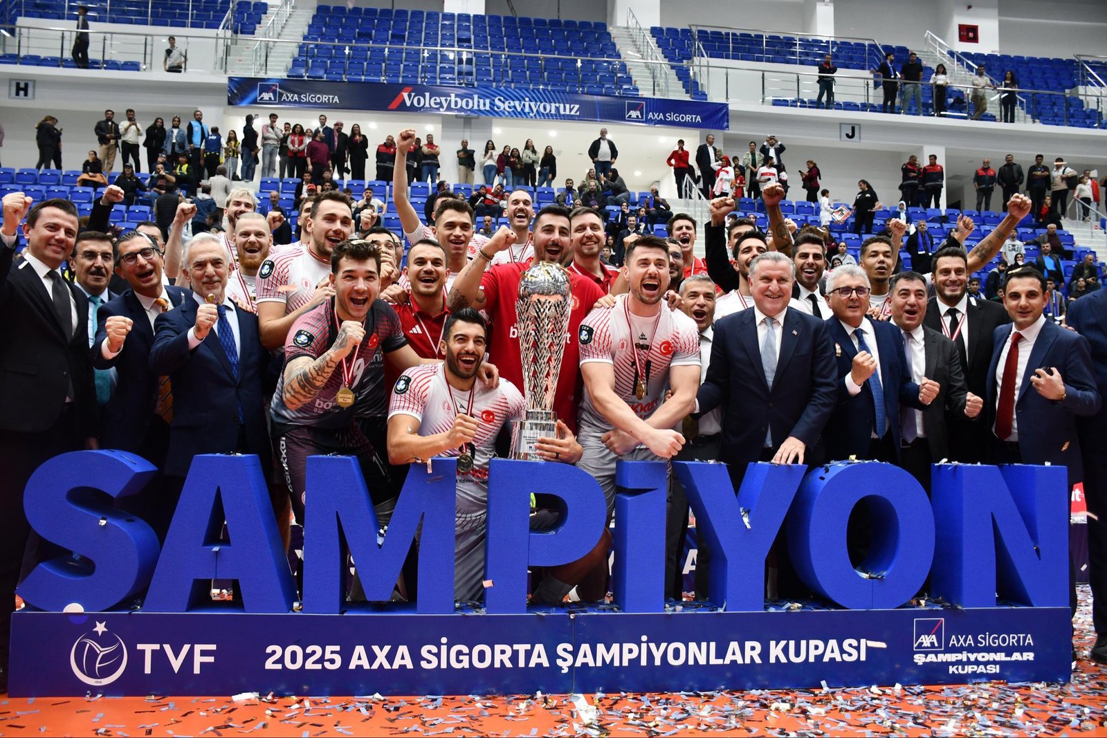 Ali Aladağ…: Malaya Olay Haber…:
Malatya’da spor tarihinde bir ilk yaşandı…Voleybol