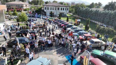 Uğur Hanbey Aladağ…:Malatya Olay Haber…:
Malatya Büyükşehir Belediyesi’nin destekleriyle, Klasik Mercedes
