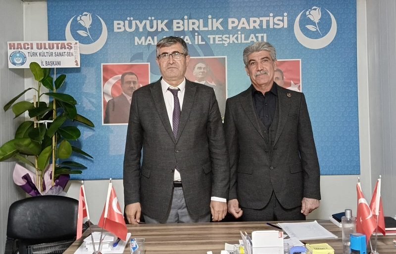 Uğur Hanbey Aladağ…:Malatya Olay Haber…:
Siyasette sıcak haber…Değişim Devam Ediyor! Büyük