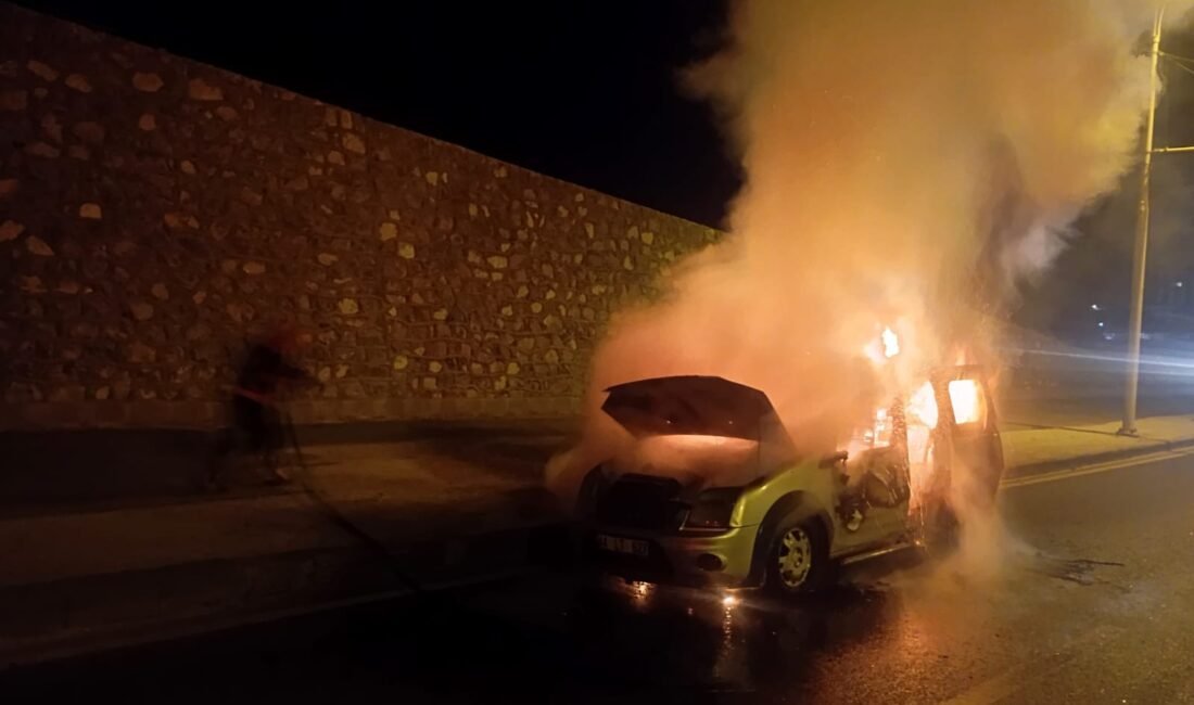 Ali Aladağ…: Malaya Olay Haber…:
Malatya’da seyir halindeyken alev alan hafif