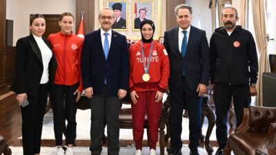 Ali Aladağ…: Malaya Olay Haber…:
Son dakika...Günün öne çıkan spor haberi...Gururumuz