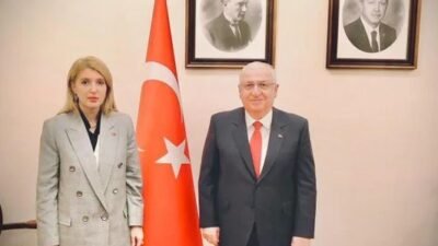 Ali Aladağ…: Malaya Olay Haber…:
Millî Savunma Bakanı Yaşar Güler ile