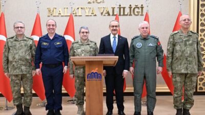 Ali Aladağ…:Malatya Olay Haber…:
Sıcak haber...Genelkurmay Başkanı Orgeneral Selçuk Bayraktaroğlu ve