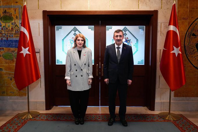 Ali Aladağ…:Malatya Olay Haber…:
Halkın Vekili AK Parti Milletvekili İnanç Siraç