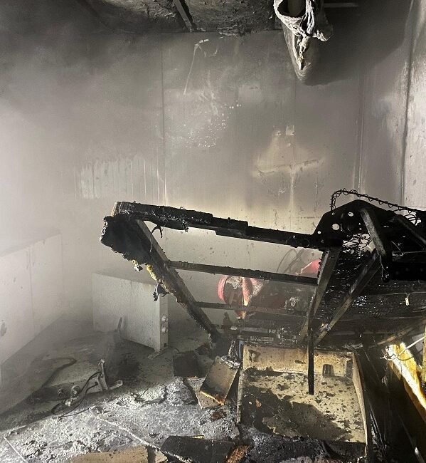 Ali Aladağ…: Malatya Olay Haber…:
Son dakika...Sıcak haber...Malatya'da depremzedenin kaldığı konteynerde