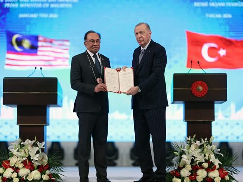 Ali Aladağ…:Malatya Olay Haber…: 
Cumhurbaşkanı Recep Tayyip Erdoğan, Türkiye’ye resmî