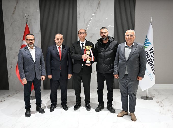 Ali Aladağ…:Malatya Olay Haber…:
Yarışa belediye başkanı İlhan Geçit adına katıldı…Adıyaman