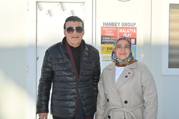 Uğur Hanbey Aladağ…:Malatya Olay Haber…:
Günün anlamlı ziyareti...A Parti Malatya Kadın