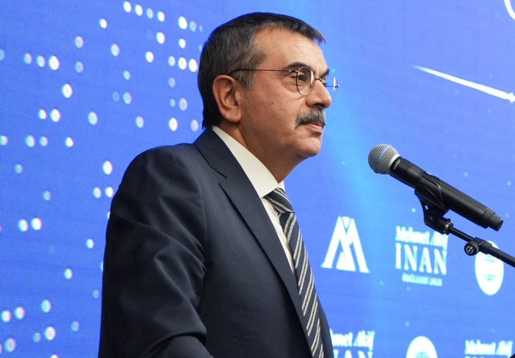 Ali Aladağ…:Malatya Olay Haber…:
Günün sıcak haberi…Millî Eğitim Bakanı Yusuf Tekin,