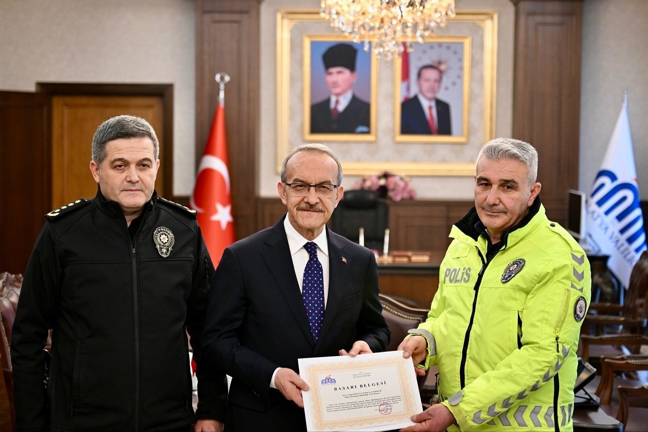 Ali Aladağ…: Malatya Olay Haber…:
Yürekleri ısıtan yardım karşılıksız kalmadı...Malatya Yeşilyurtspor-12