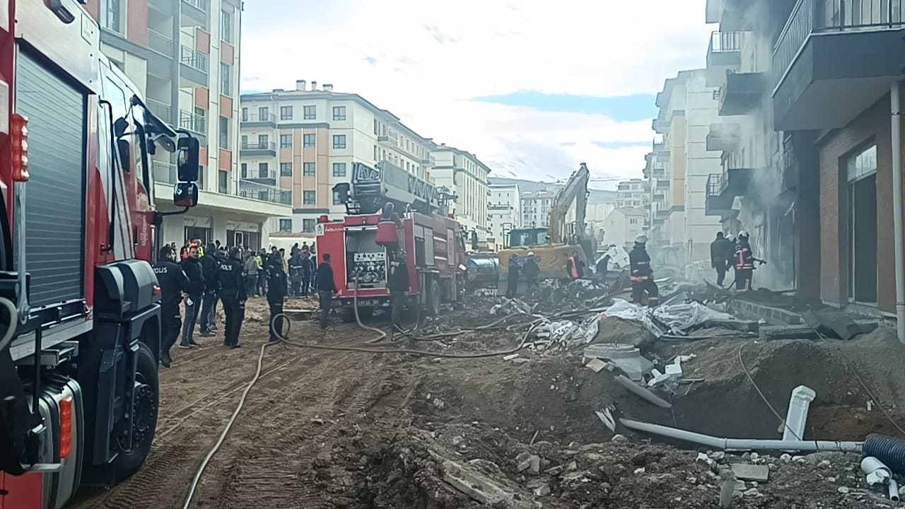 Ali Aladağ…:Malatya Olay Haber…:
Sıcak haber...Malatya'da 13.15 sıralarında Battalgazi ilçesi Niyazi