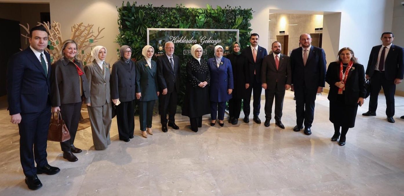 Ali Aladağ…:Malatya Olay Haber…:
Cumhurbaşkanı Recep Tayyip Erdoğan'ın eşi Emine Erdoğan,
