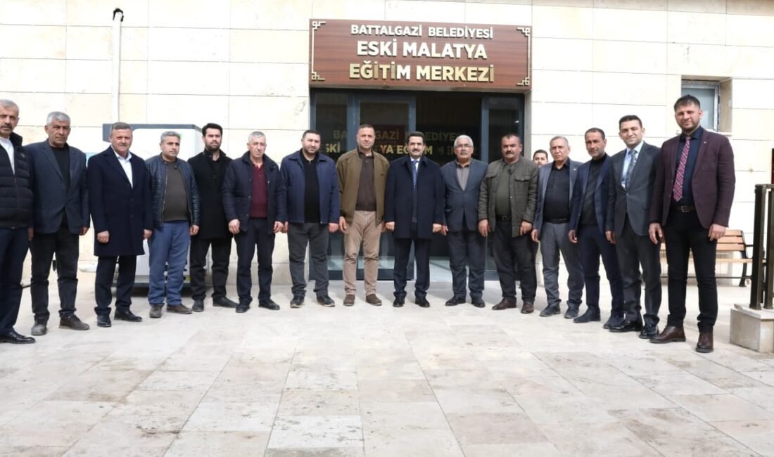 Uğur Hanbey Aladağ…:Malatya Olay Haber…:
Battalgazi Belediye Başkanı Bayram Taşkın, Eski